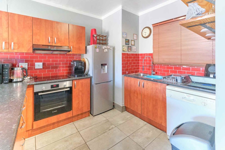 2 Bedroom Property for Sale in Royal Ascot Western Cape